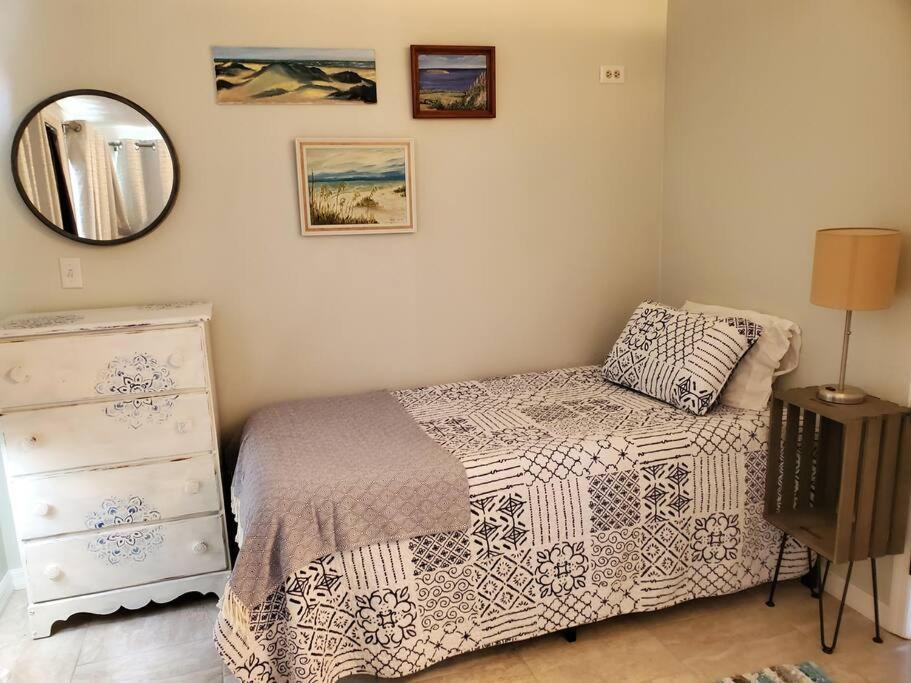 타바레스 3 Bed, 2 Bath, Waterfront, Dock, Large Driveway 빌라 외부 사진